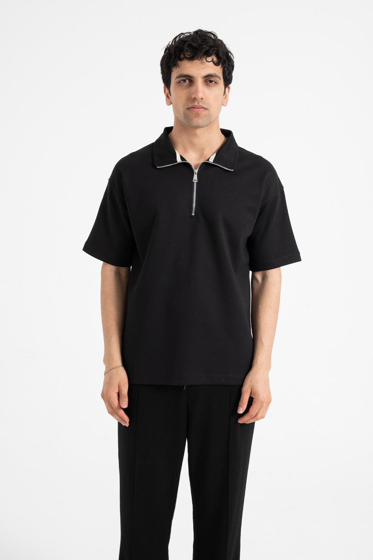Oversize Yarım Fermuarlı Polo Yaka Tişört