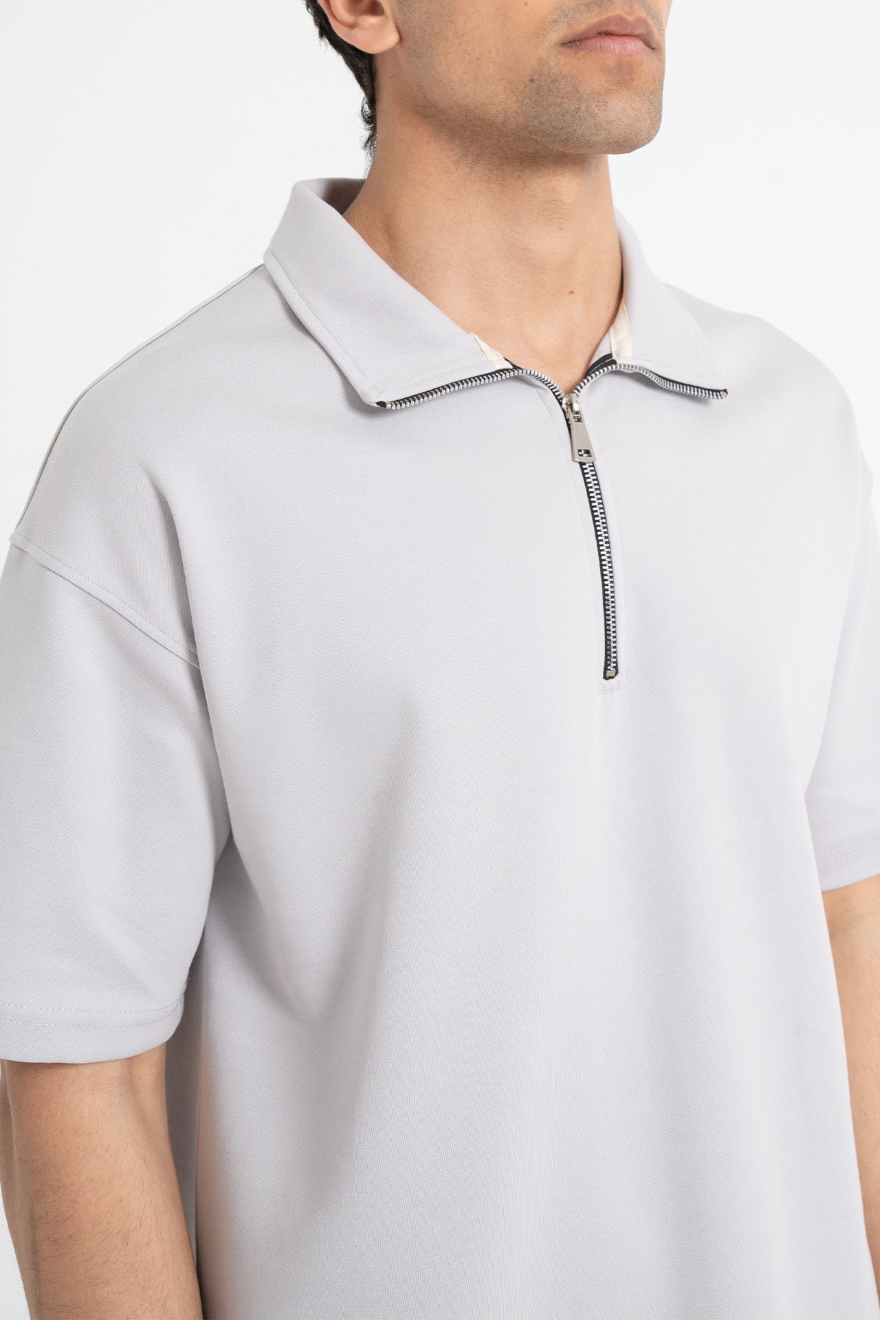 Oversize Yarım Fermuarlı Polo Yaka Tişört