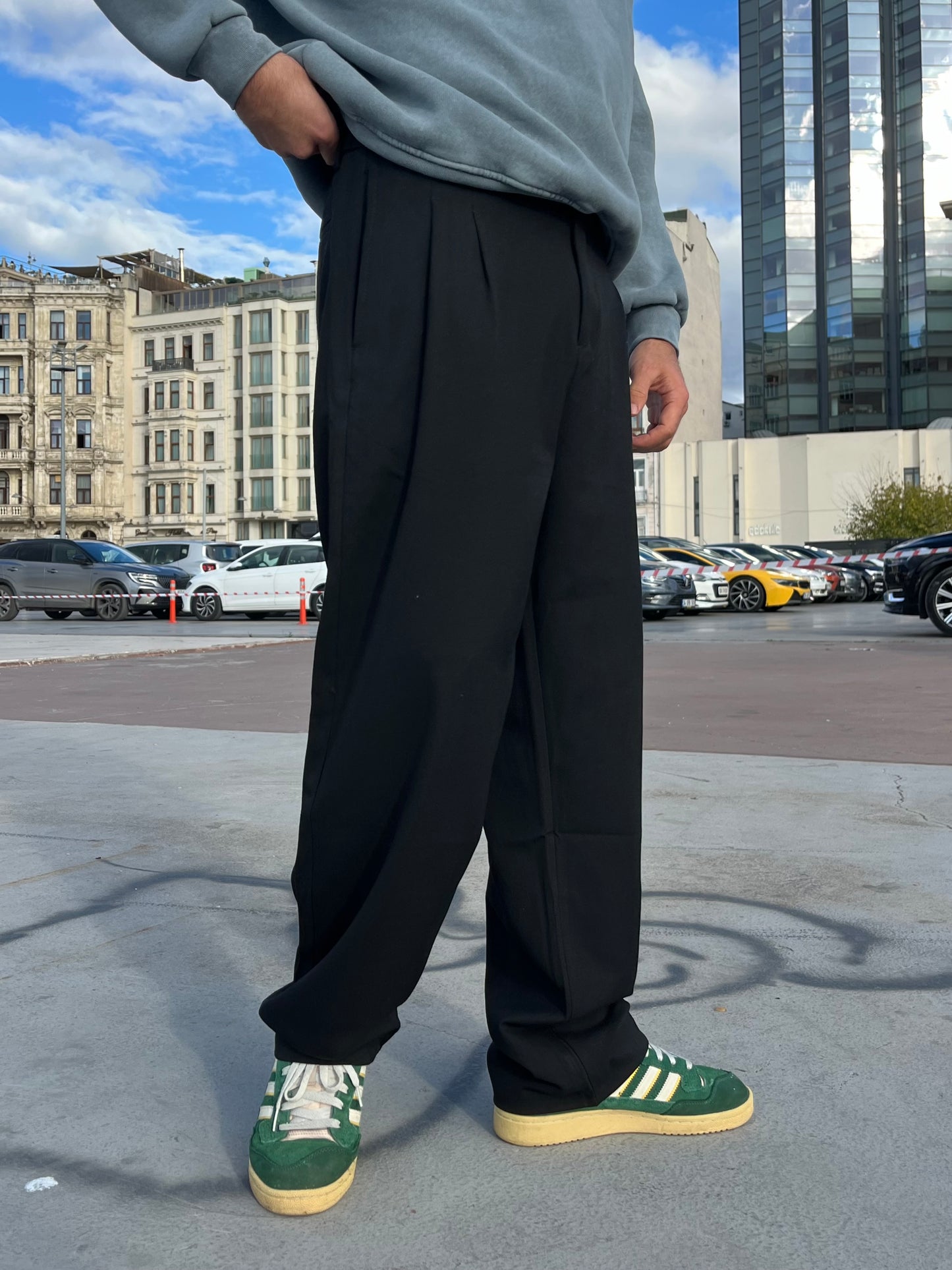 Basic Siyah Ekstra Baggy Kumaş Pantolon