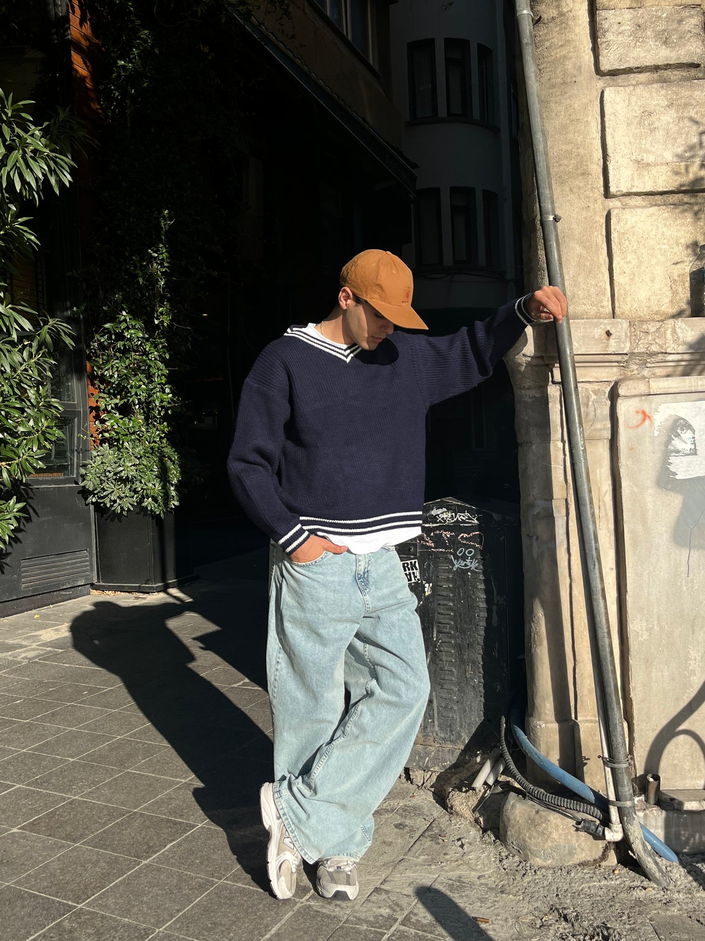 V Yaka Lacivert Triko Kazak