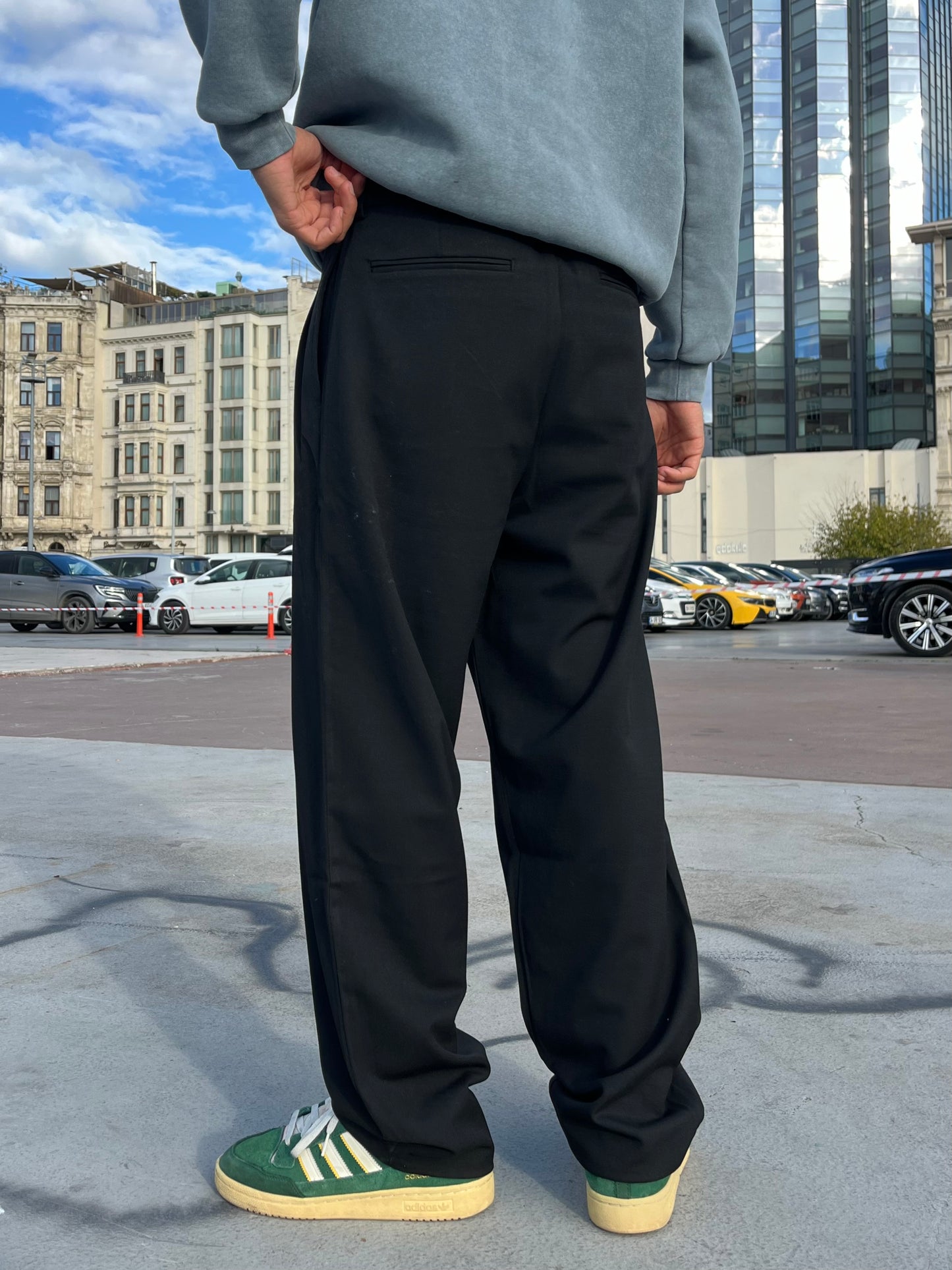 Basic Siyah Ekstra Baggy Kumaş Pantolon