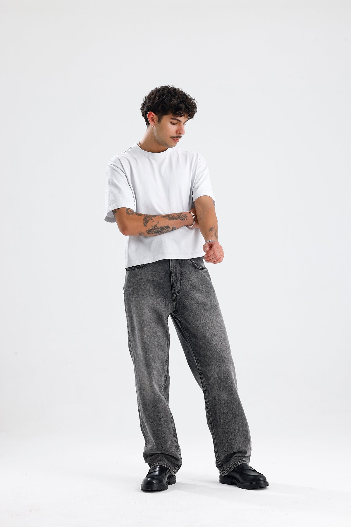 Gri Yıkama Detay Relaxed Fit Kot Pantolon