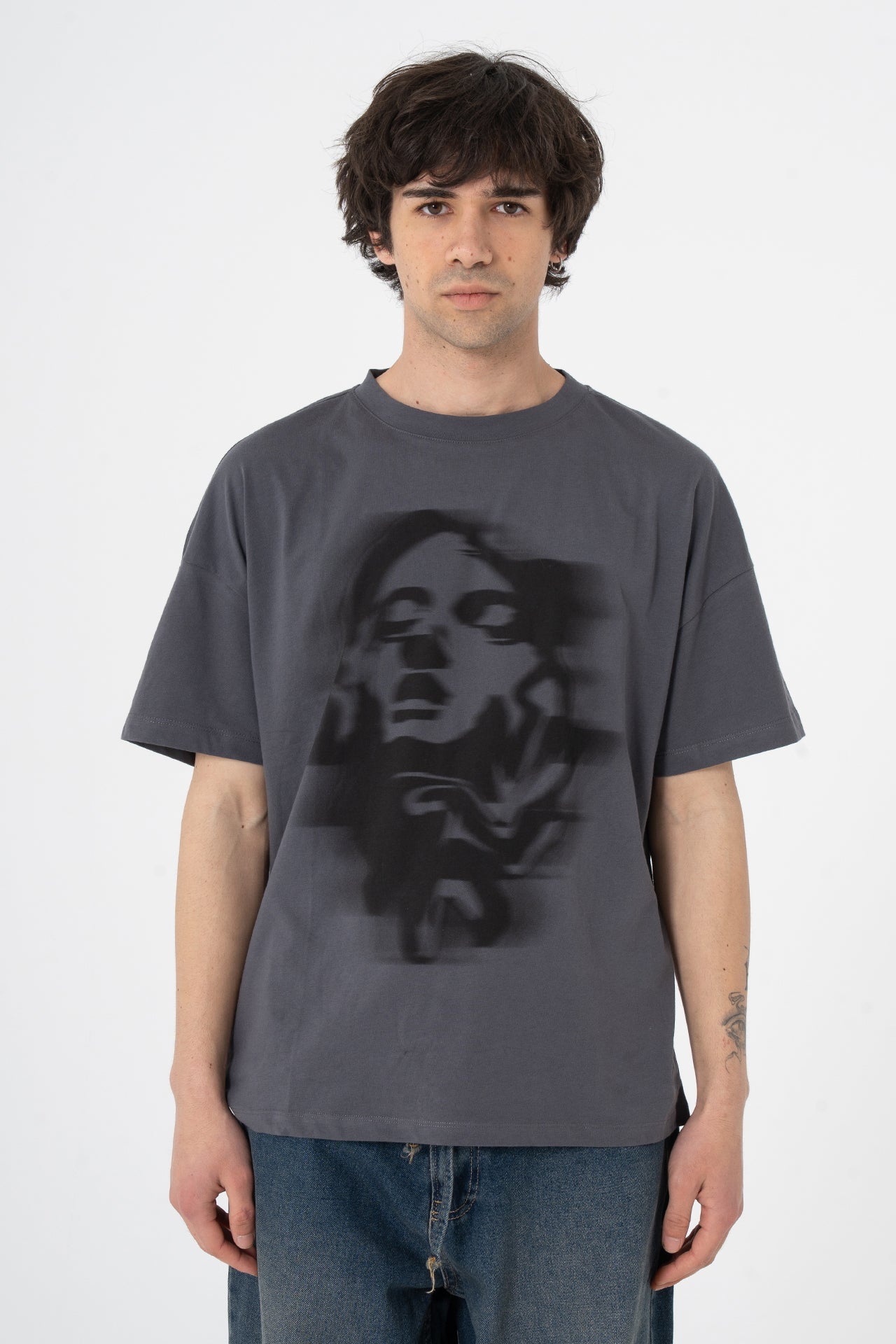 Oversize Fit Shadow Face Premium Tişört