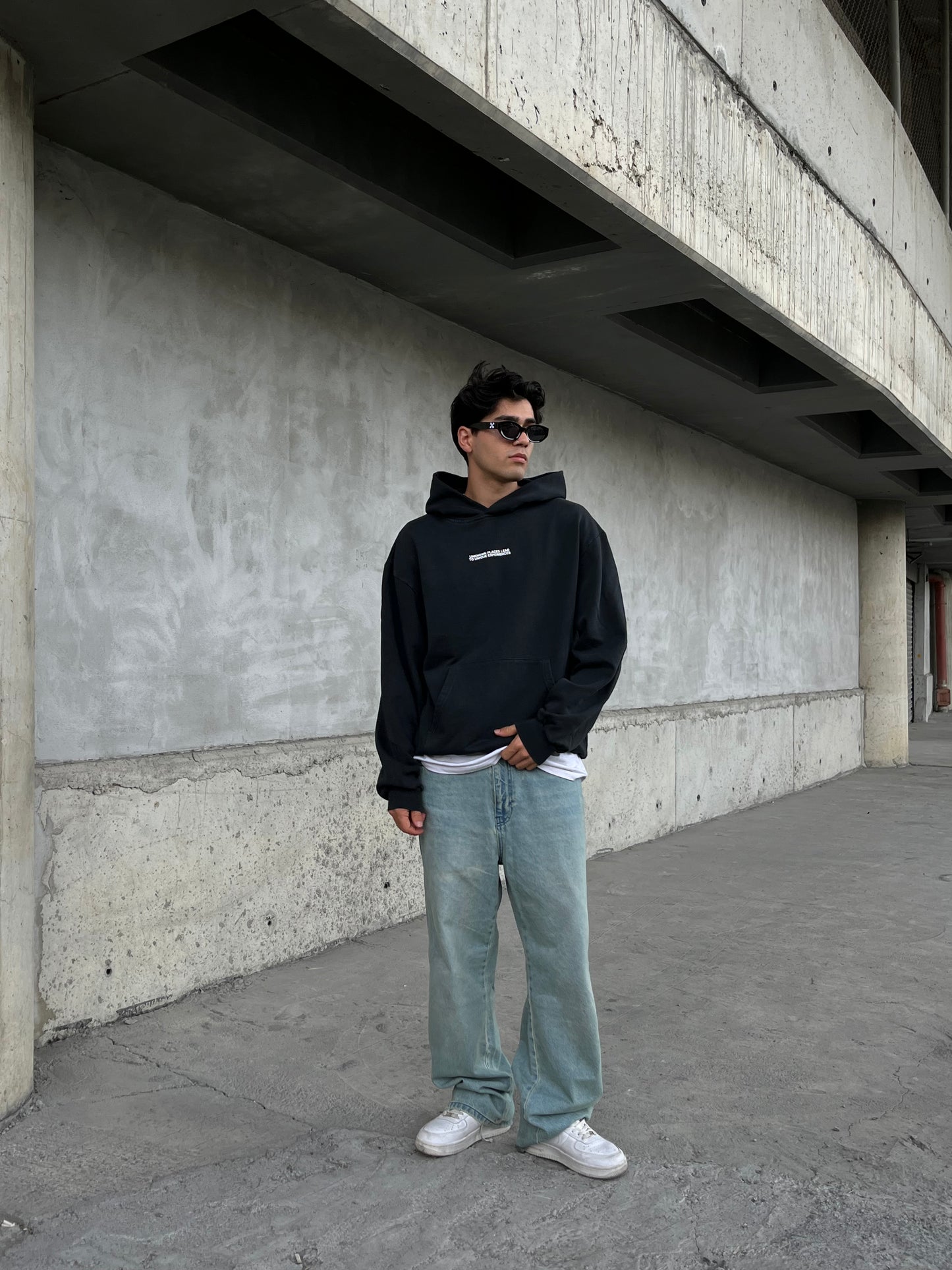 Unknow Baskılı Oversize Siyah Hoodie