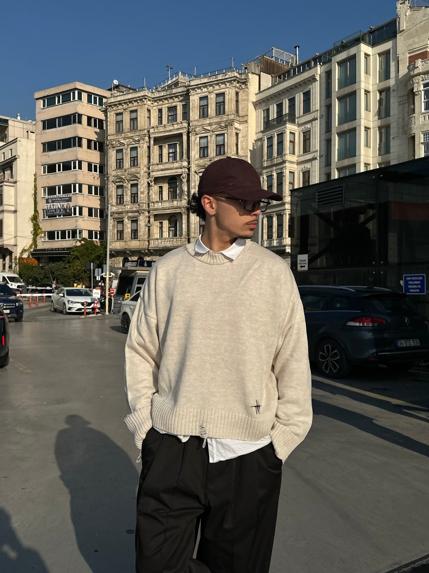 Bej Crop Kesim Bisiklet Yaka Triko