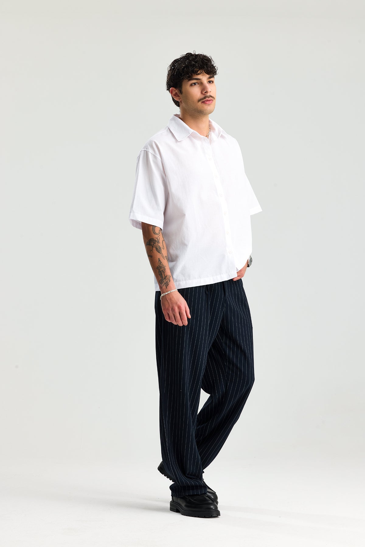 Beyaz Çizgili Baggy Fit Kumaş Pantolon