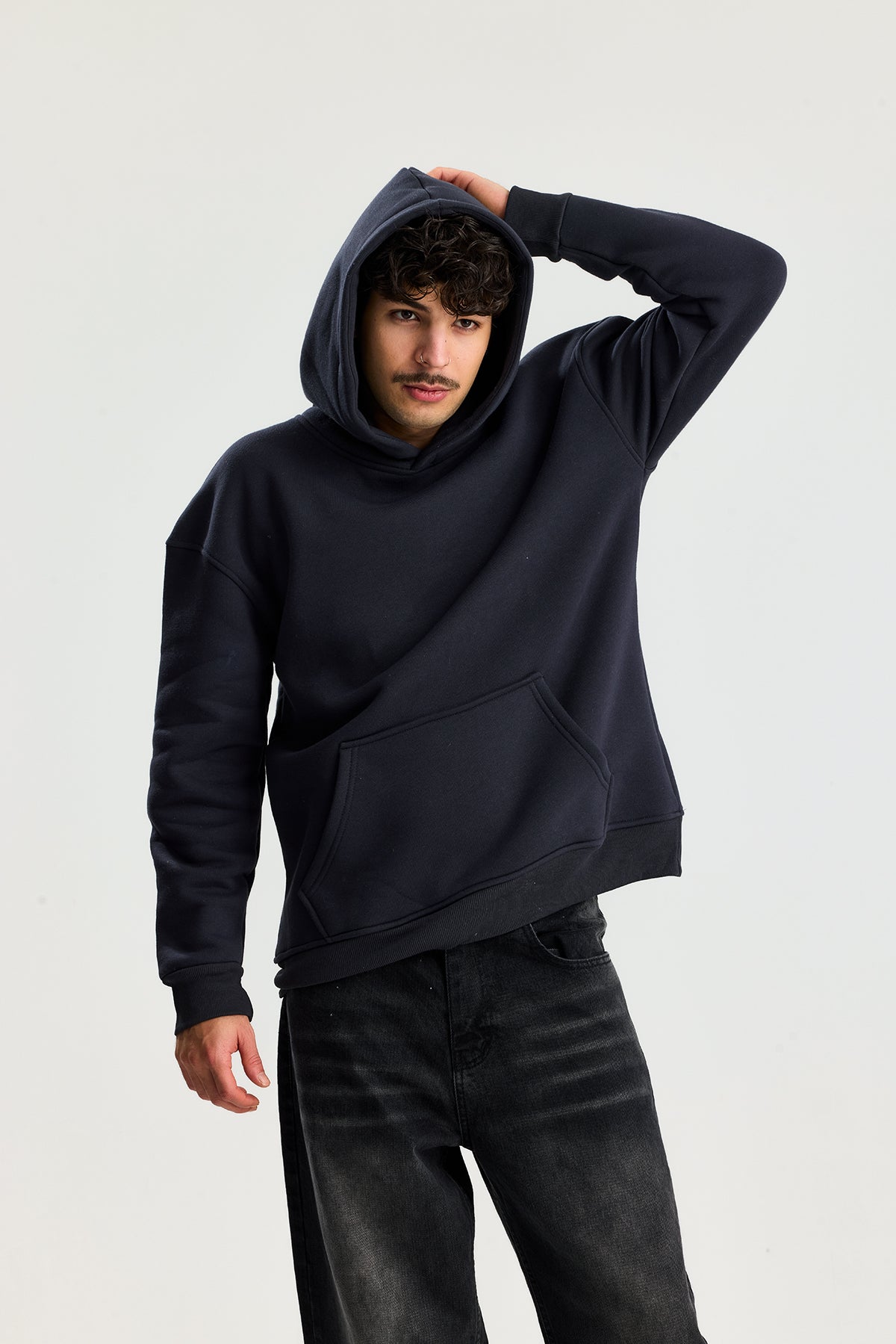 Basic Kapüşonlu Oversize Sweatshirt