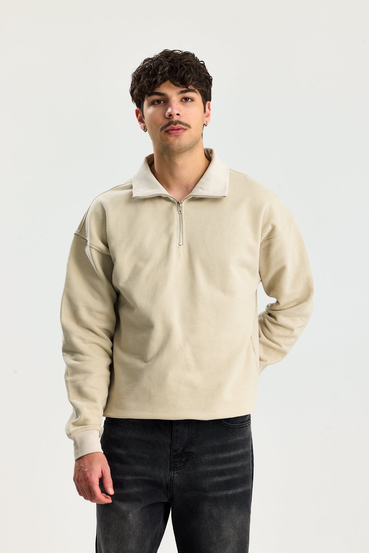 Basic Fermuarlı Yaka Sweatshirt