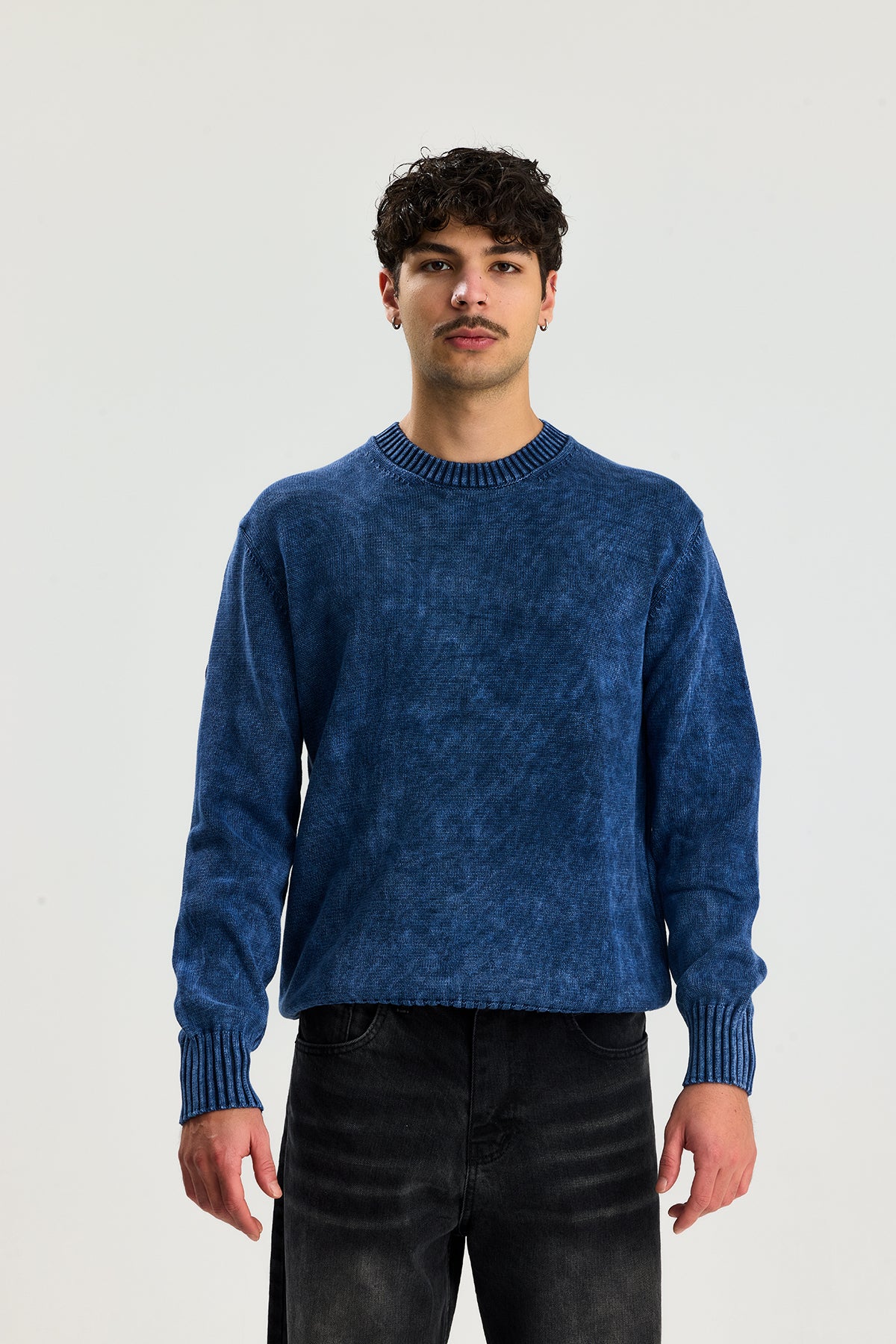 Yıkama Efektli Relaxed Fit Dokulu Kazak