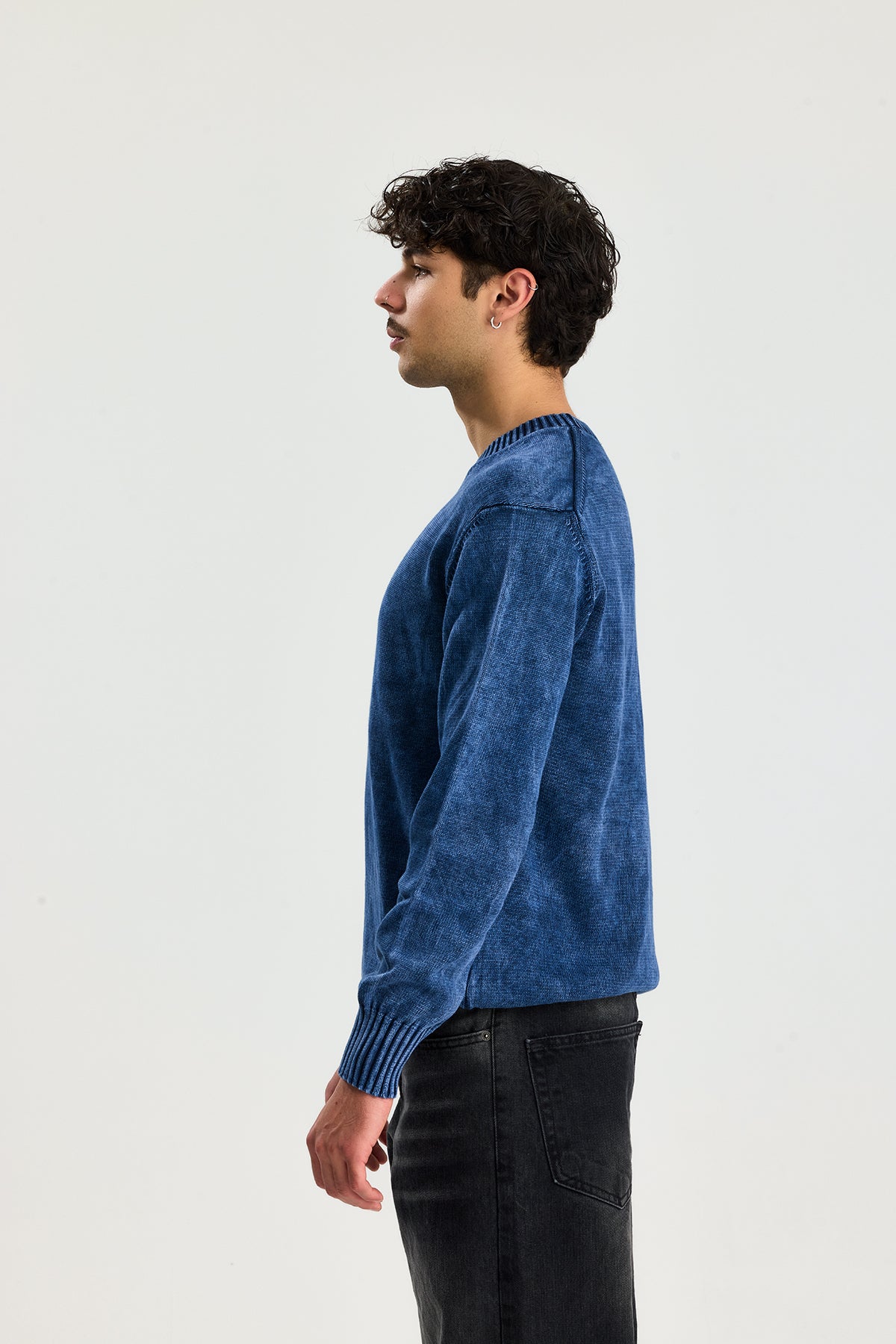 Yıkama Efektli Relaxed Fit Dokulu Kazak